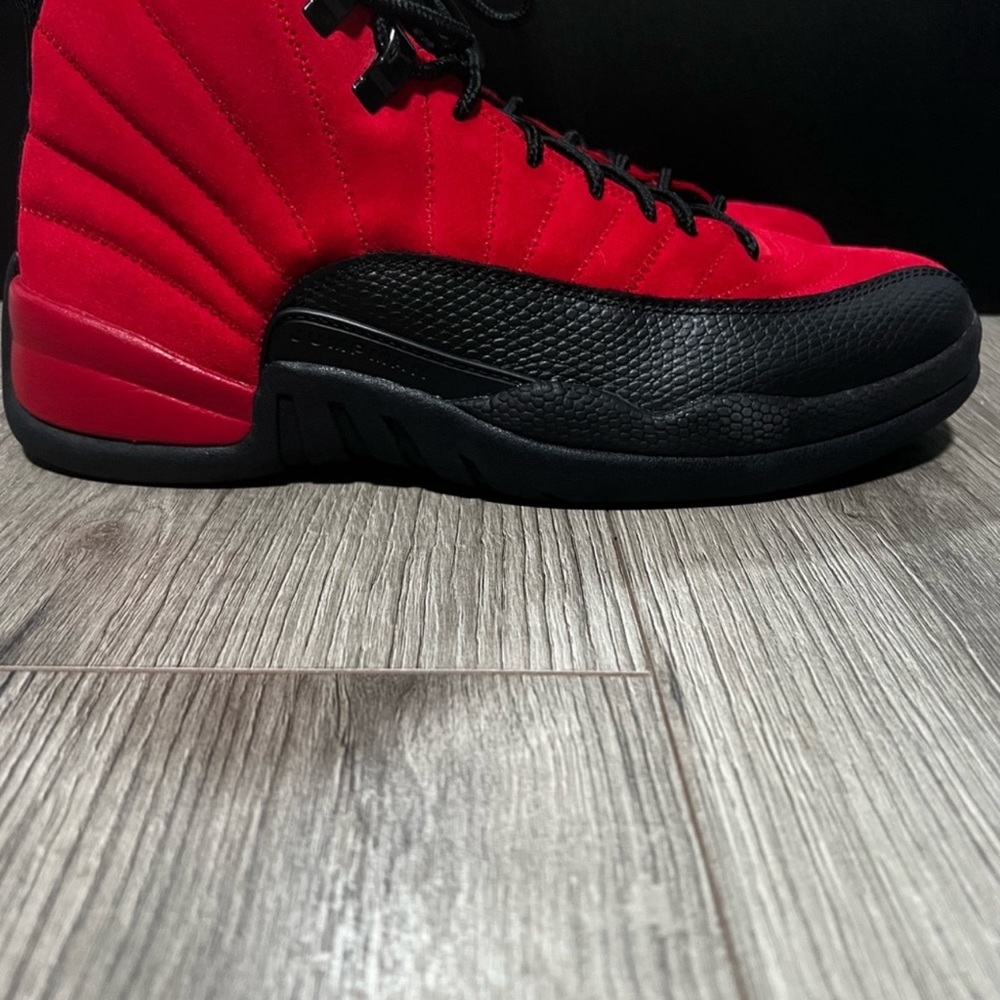 Jordan 12 “Reverse Flu Game” - Picture 2 of 4